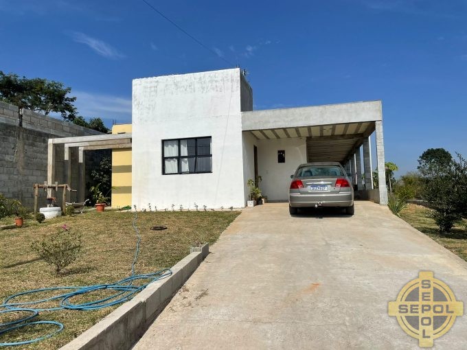 Casa á venda no Condomínio Boa Sorte no Bairro Cerejeira em Guararema/SP!!