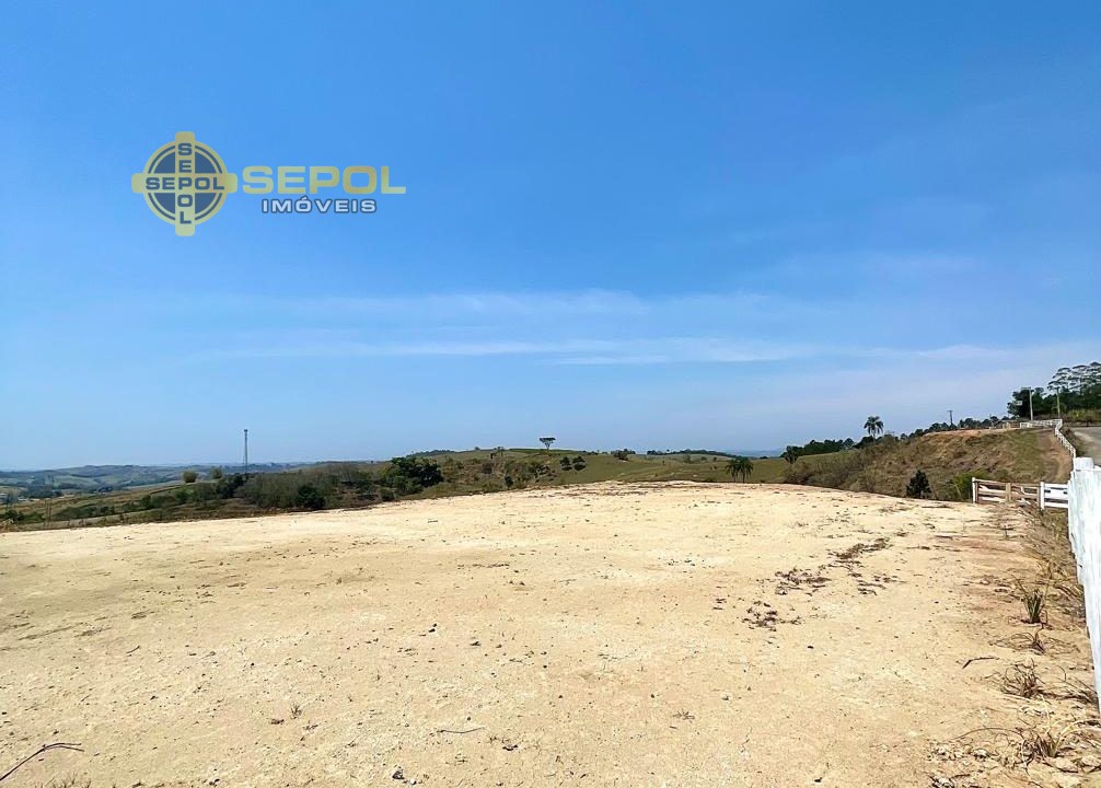 WhatsApp Image 2025-10-03 at 16.05.05 (1)