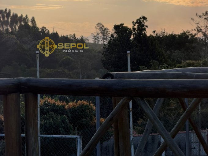 Chácara á VENDA no Parque Agrinco – Guararema/SP